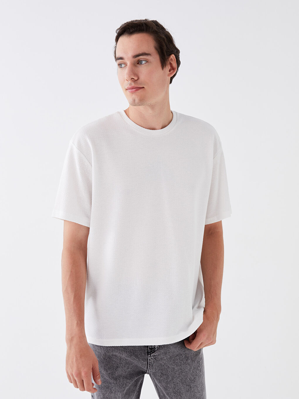 Ekru Bisiklet Yaka Kısa Kollu Erkek Tişört