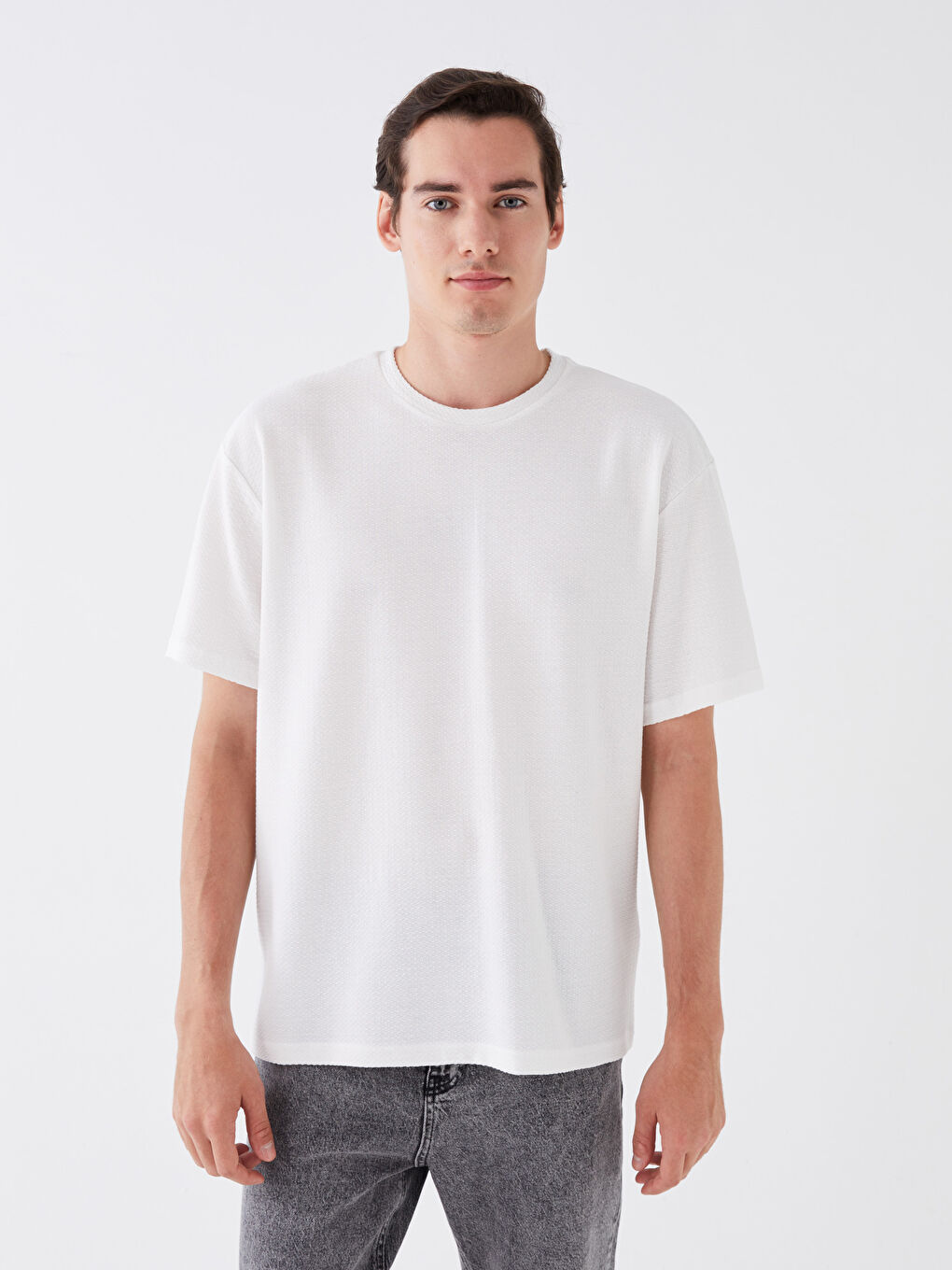 Ekru Bisiklet Yaka Kısa Kollu Erkek Tişört-1