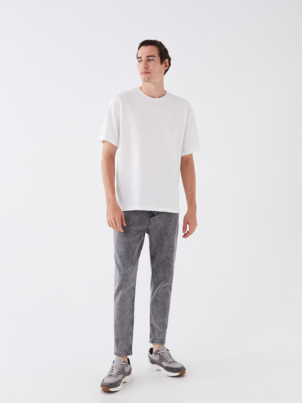 Ekru Bisiklet Yaka Kısa Kollu Erkek Tişört-2