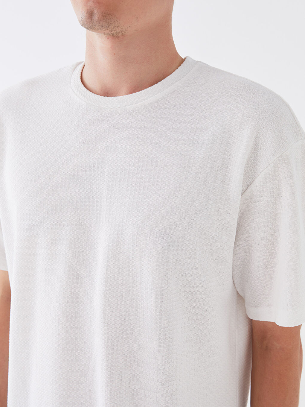 Ekru Bisiklet Yaka Kısa Kollu Erkek Tişört-3