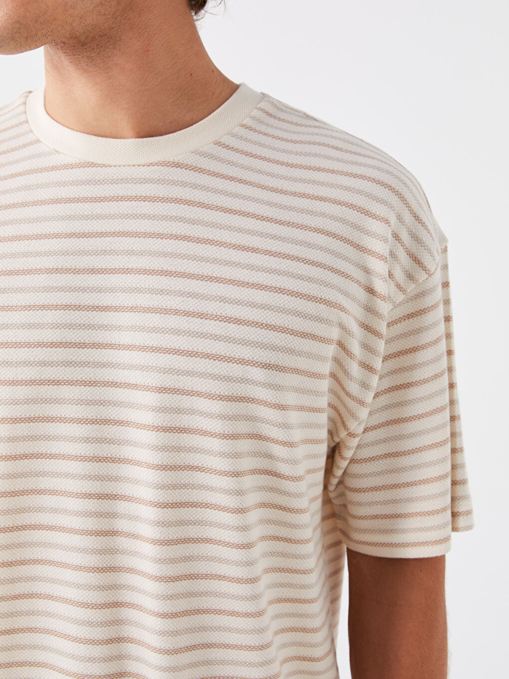 Kahverengi Bisiklet Yaka Kısa Kollu Çizgili Erkek Tişört-3
