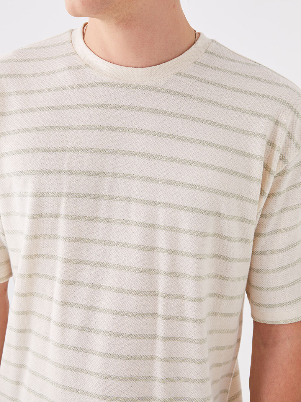 Yeşil Bisiklet Yaka Kısa Kollu Çizgili Erkek Tişört-3