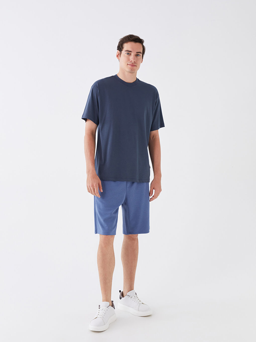 İndigo Slim Fit Beli Bağlama Detaylı Erkek Şort