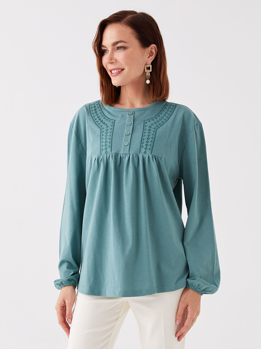 Yeşil Düğme Kapamalı Kadın Bluz-1