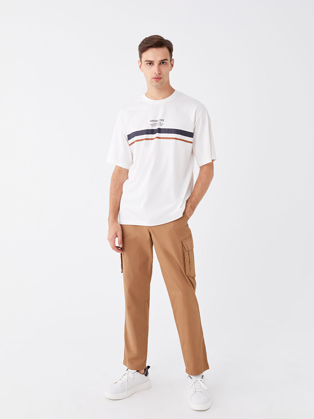 Ekru Bisiklet Yaka Kısa Kollu Baskılı Penye Erkek Tişört-2