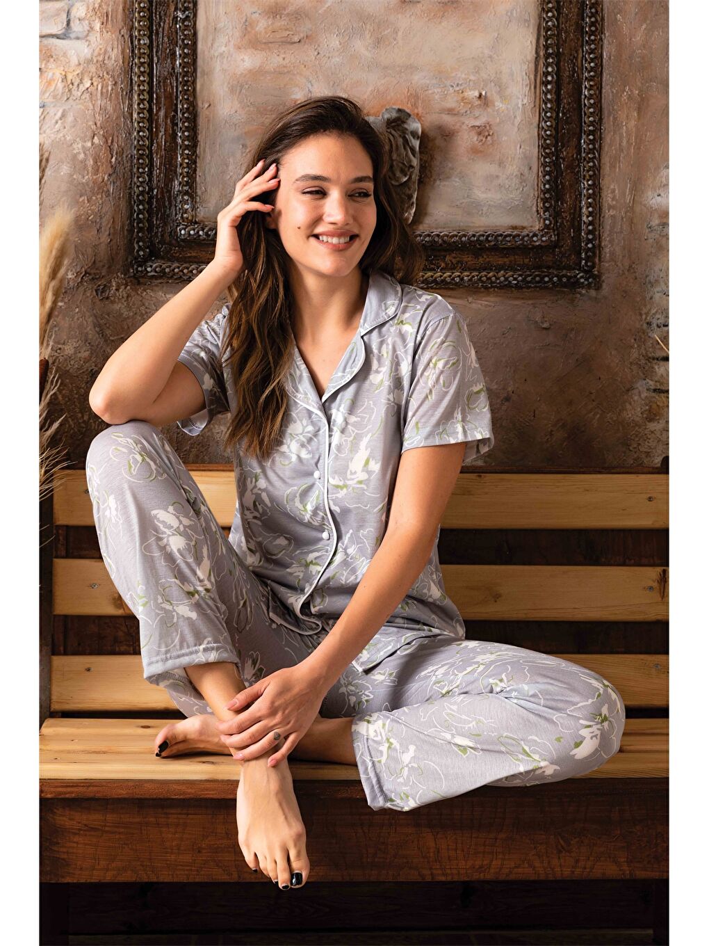 Gri Desenli Kadın Pijama Takımı