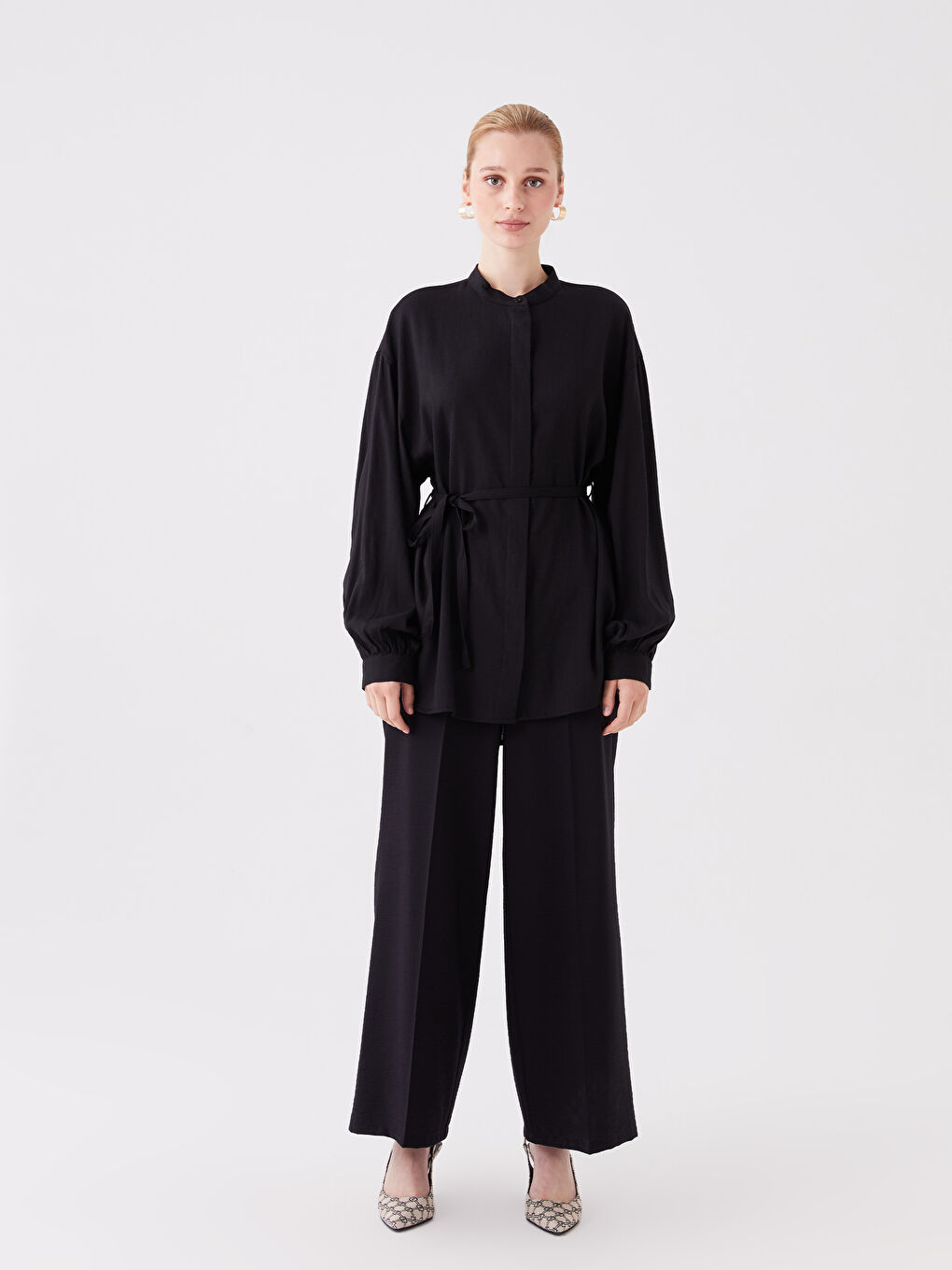 Siyah Hakim Yaka Düz Uzun Kollu Oversize Kadın Tunik-2