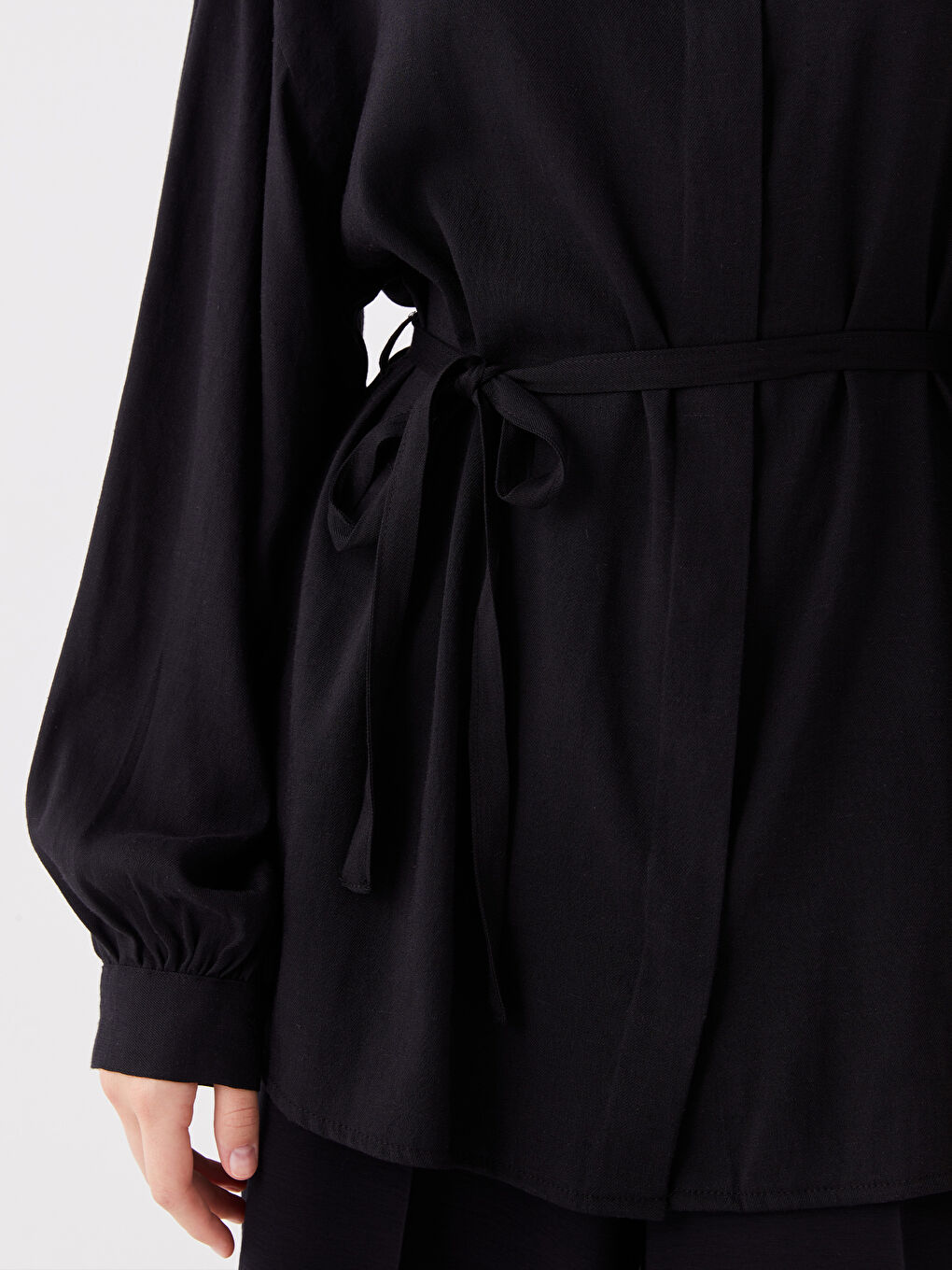 Siyah Hakim Yaka Düz Uzun Kollu Oversize Kadın Tunik-3