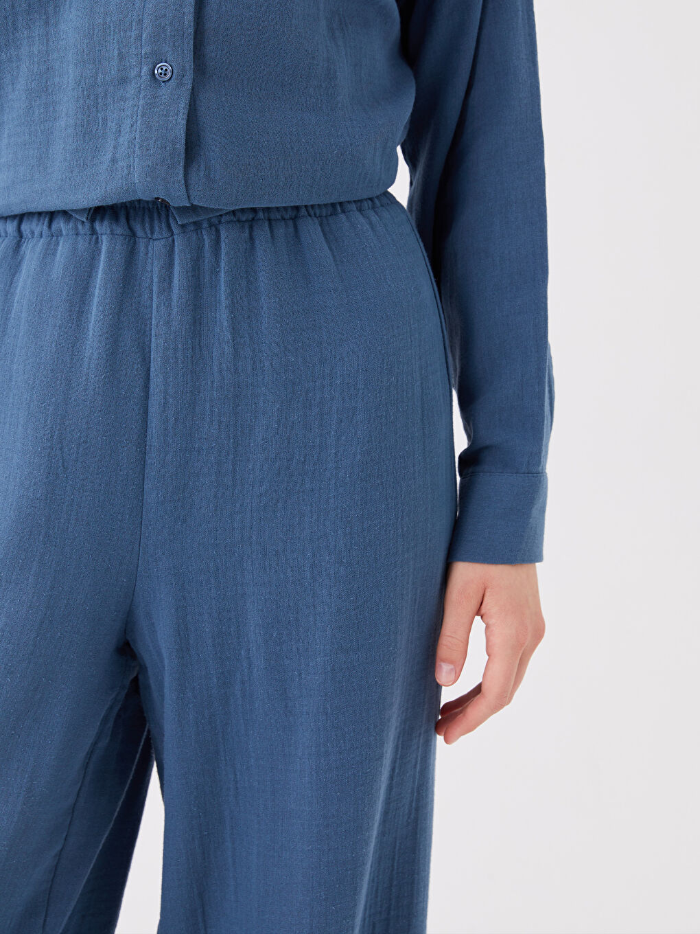 Mavi Beli Lastikli Rahat Kalıp Kadın Pantolon-2