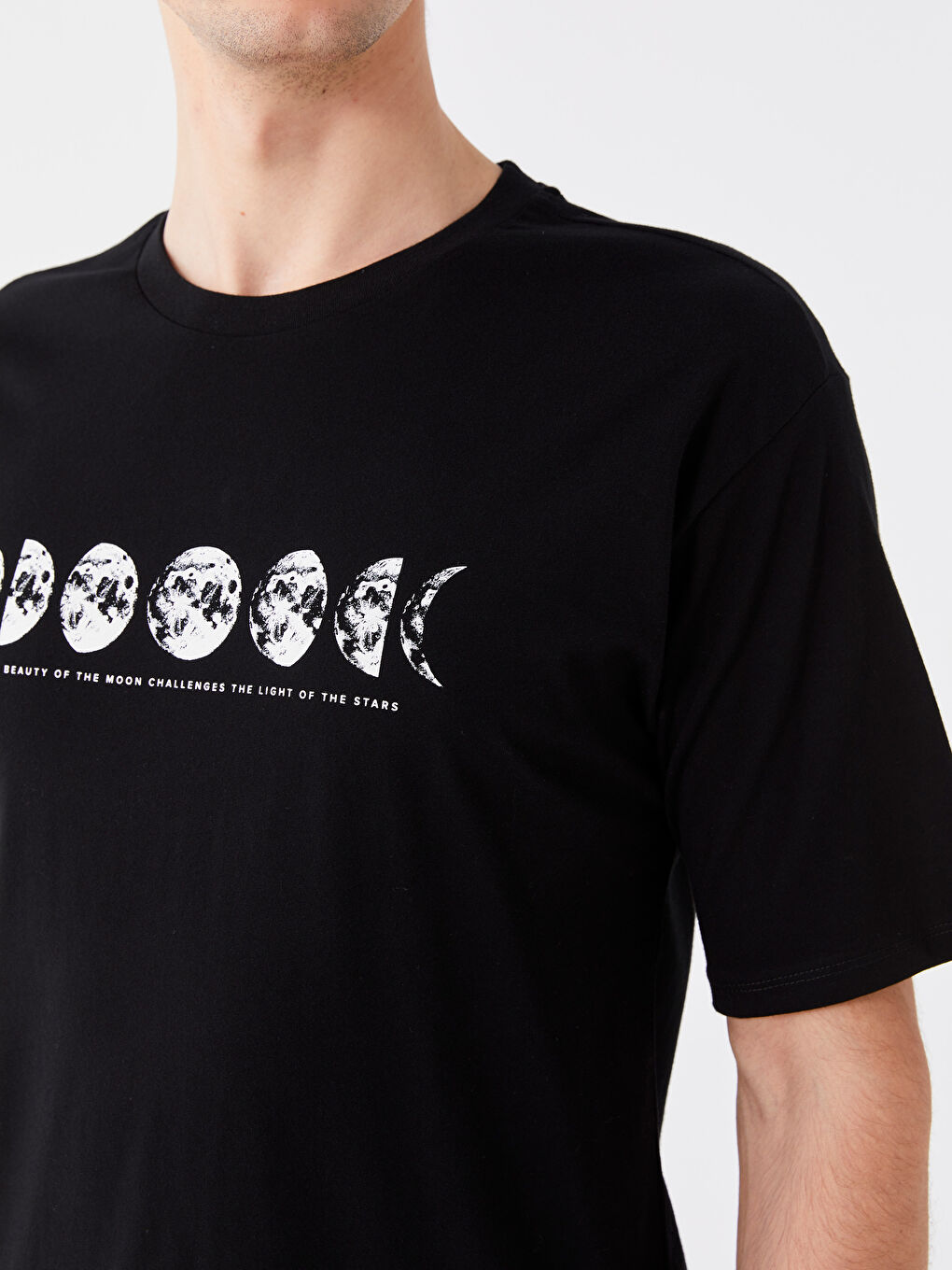 Siyah Bisiklet Yaka Kısa Kollu Baskılı Penye Erkek Tişört-3