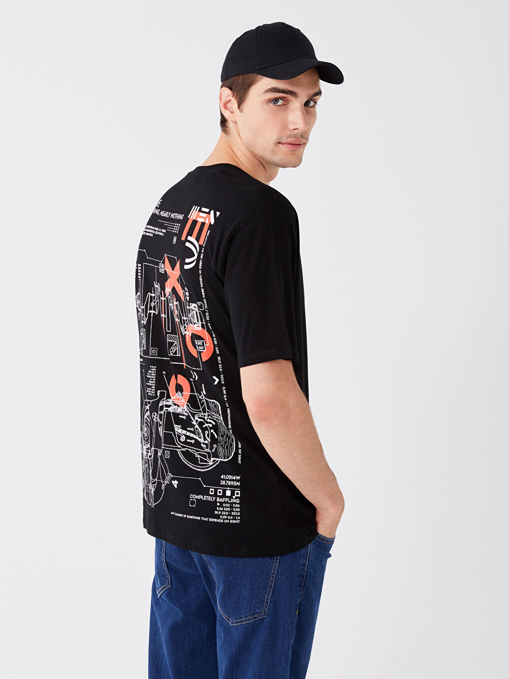 Siyah Bisiklet Yaka Kısa Kollu Baskılı Penye Erkek Tişört