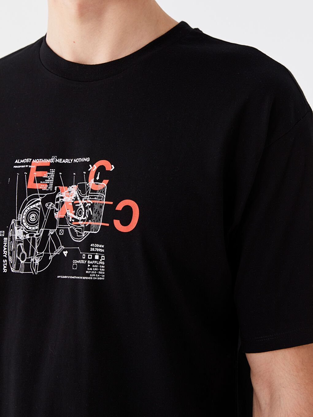 Siyah Bisiklet Yaka Kısa Kollu Baskılı Penye Erkek Tişört-3