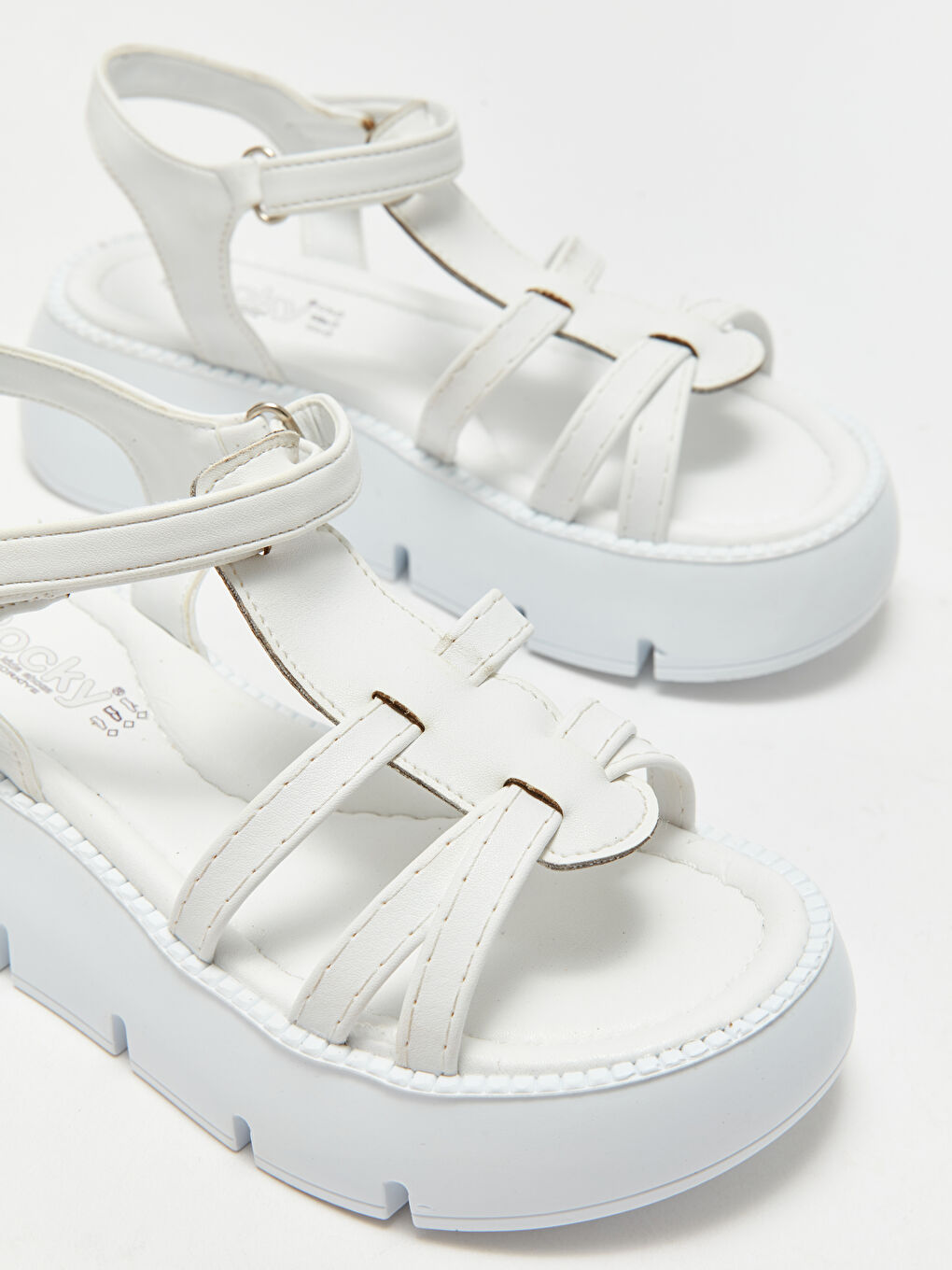 Beyaz Deri Görünümlü Cırt Cırtlı Kız Çocuk Sandalet-2