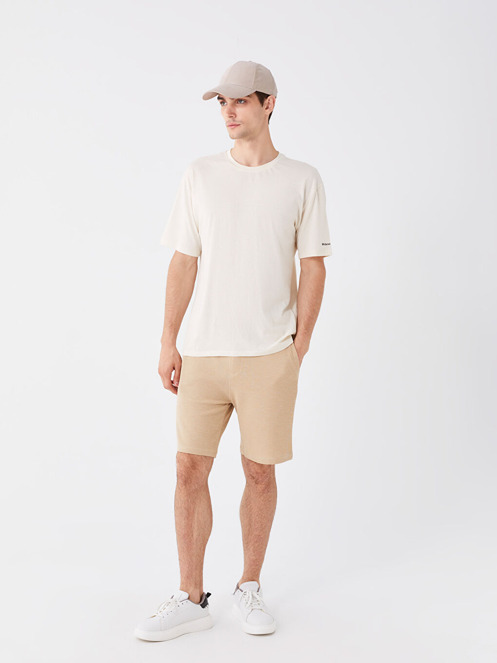 Standard Fit Men's Shorts -S3L523Z8-FGP