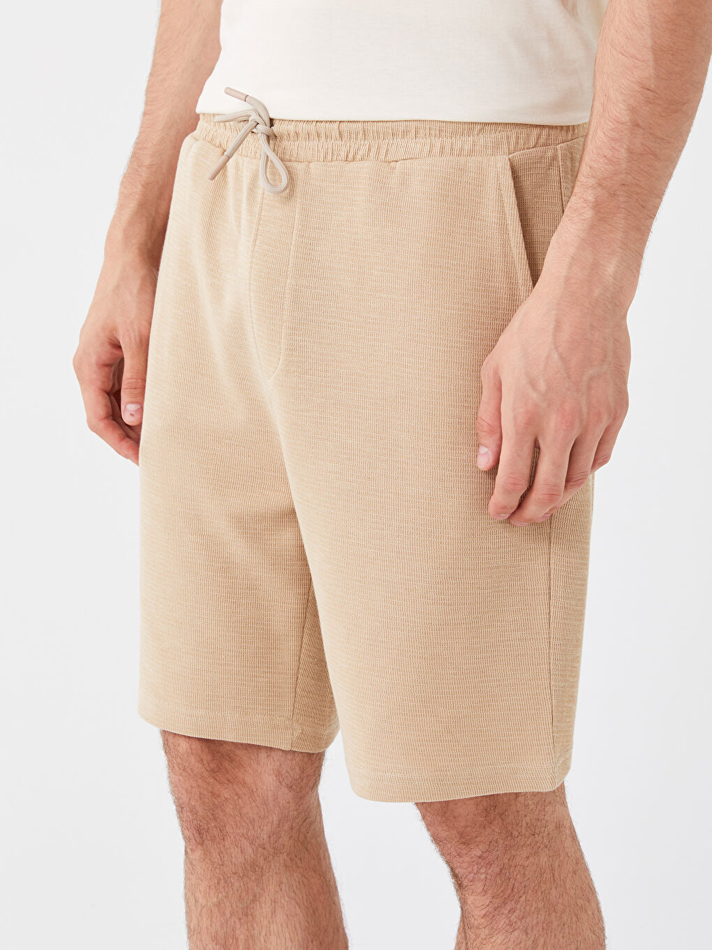 Standard Fit Men's Shorts -S3L523Z8-FGP