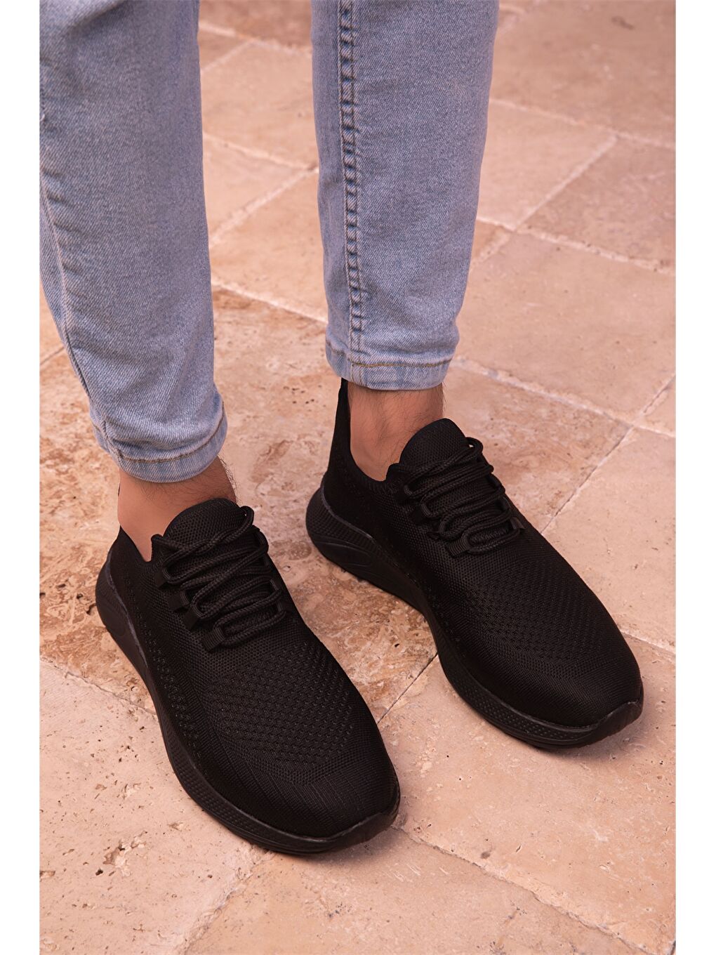 Siyah Bağcıklı Erkek Spor Ayakkabı-2