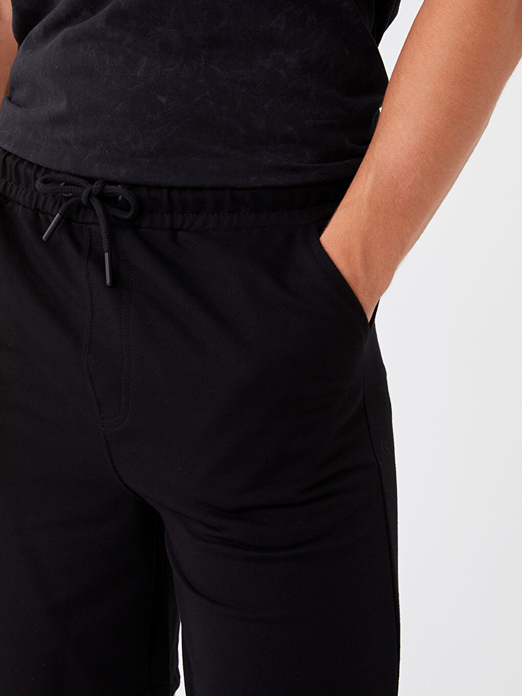 Siyah Standart Kalıp Erkek Bermuda Şort-2