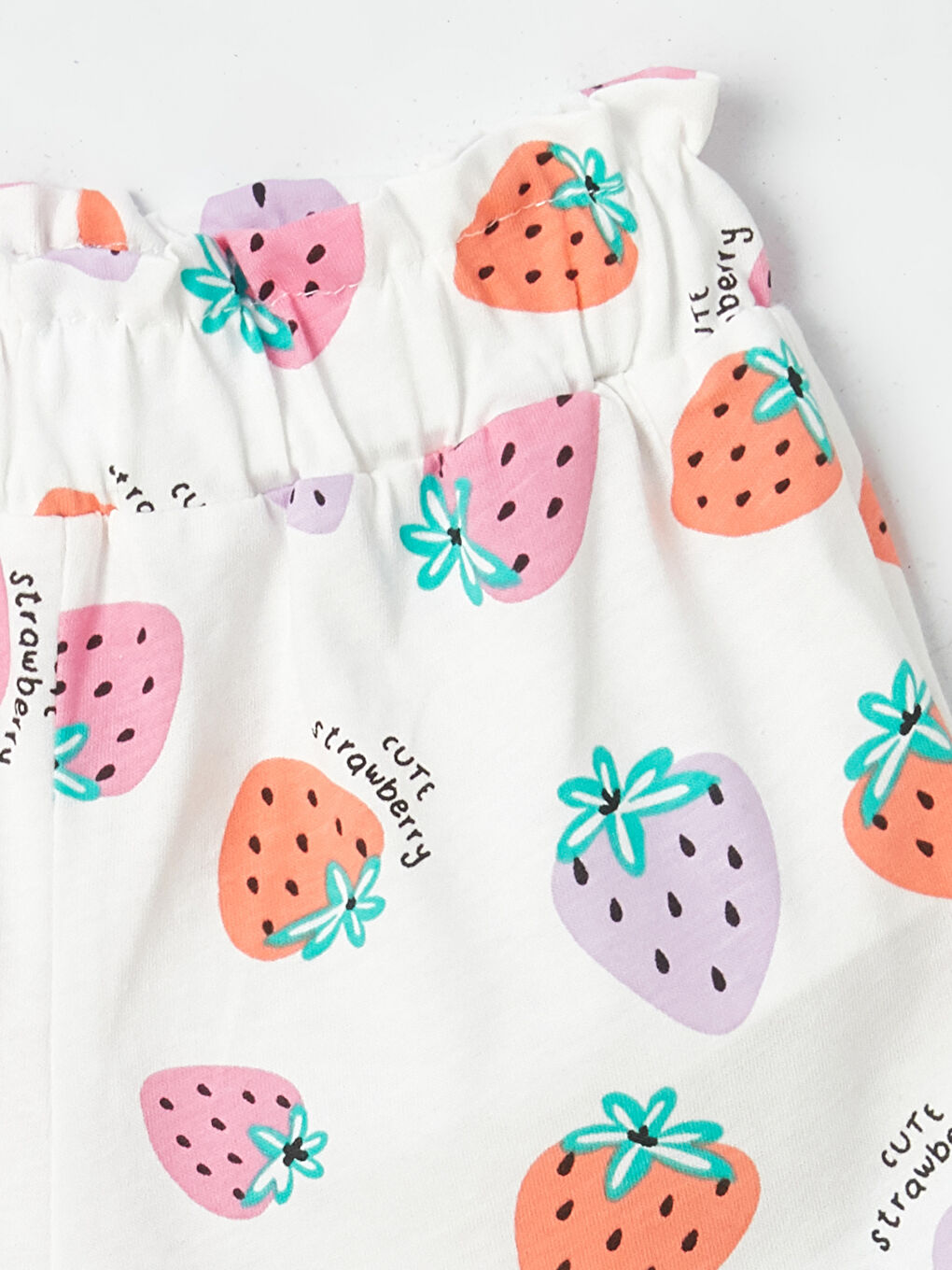 Ekru Beli Lastikli Desenli Kız Bebek Şort-1