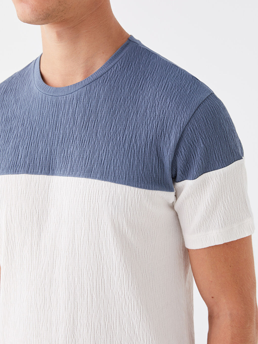 Mavi Bisiklet Yaka Kısa Kollu Renk Bloklu Erkek Tişört-3