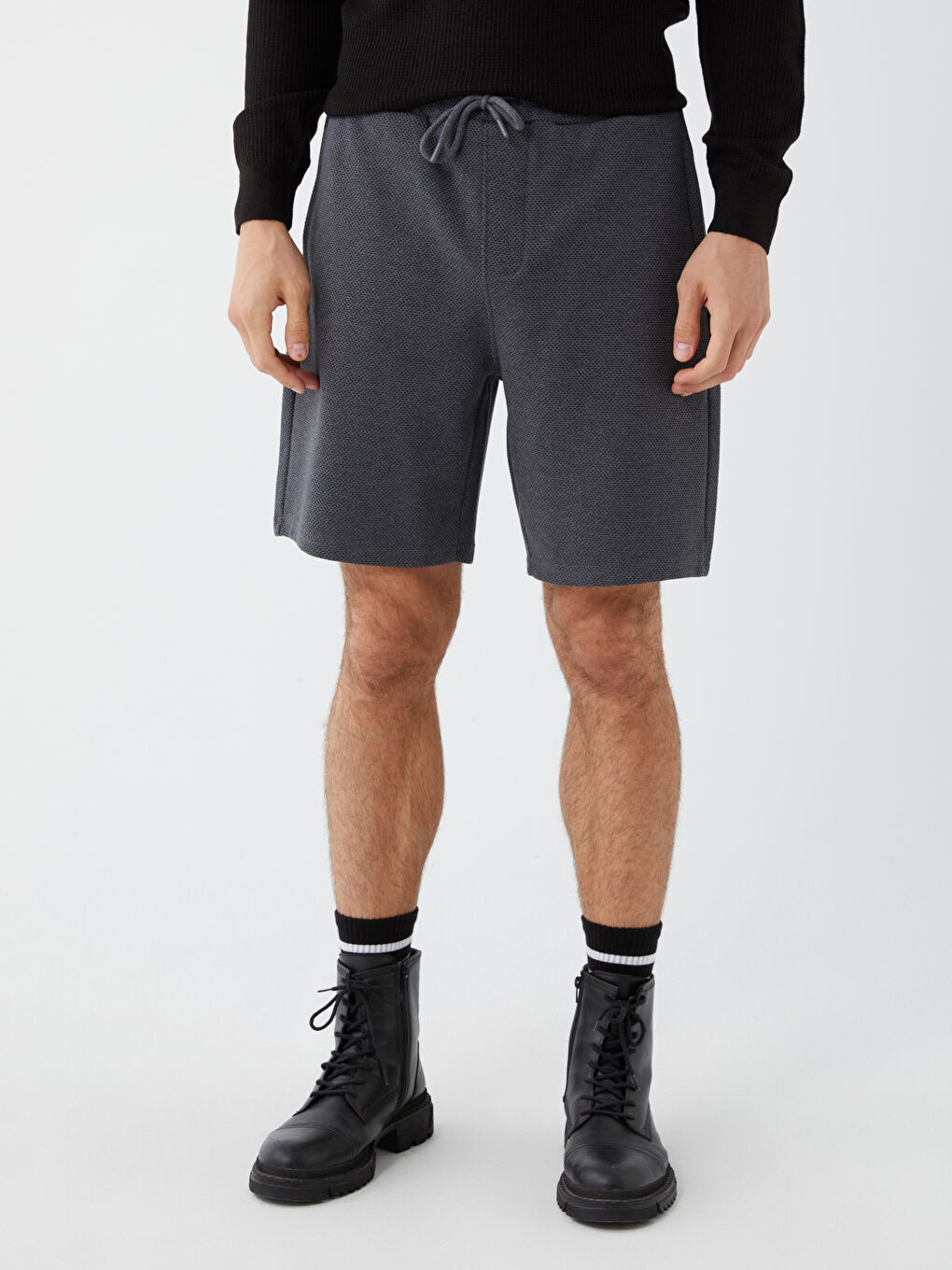 Antrasit Standart Kalıp Erkek Şort-1