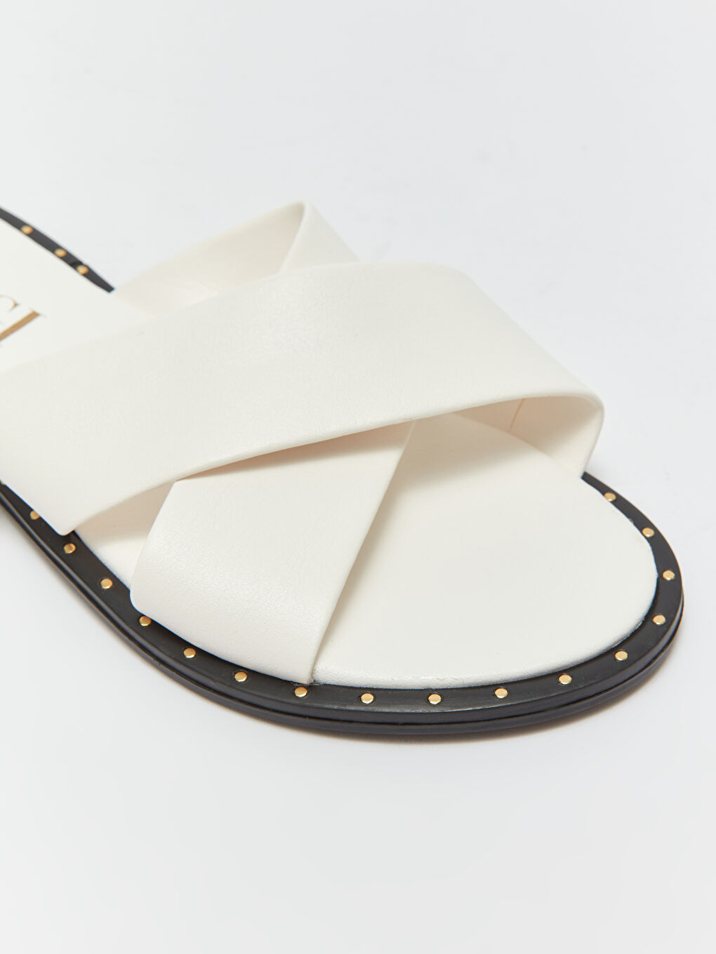 Beyaz Çapraz Bantlı Kadın Ev Terliği-2