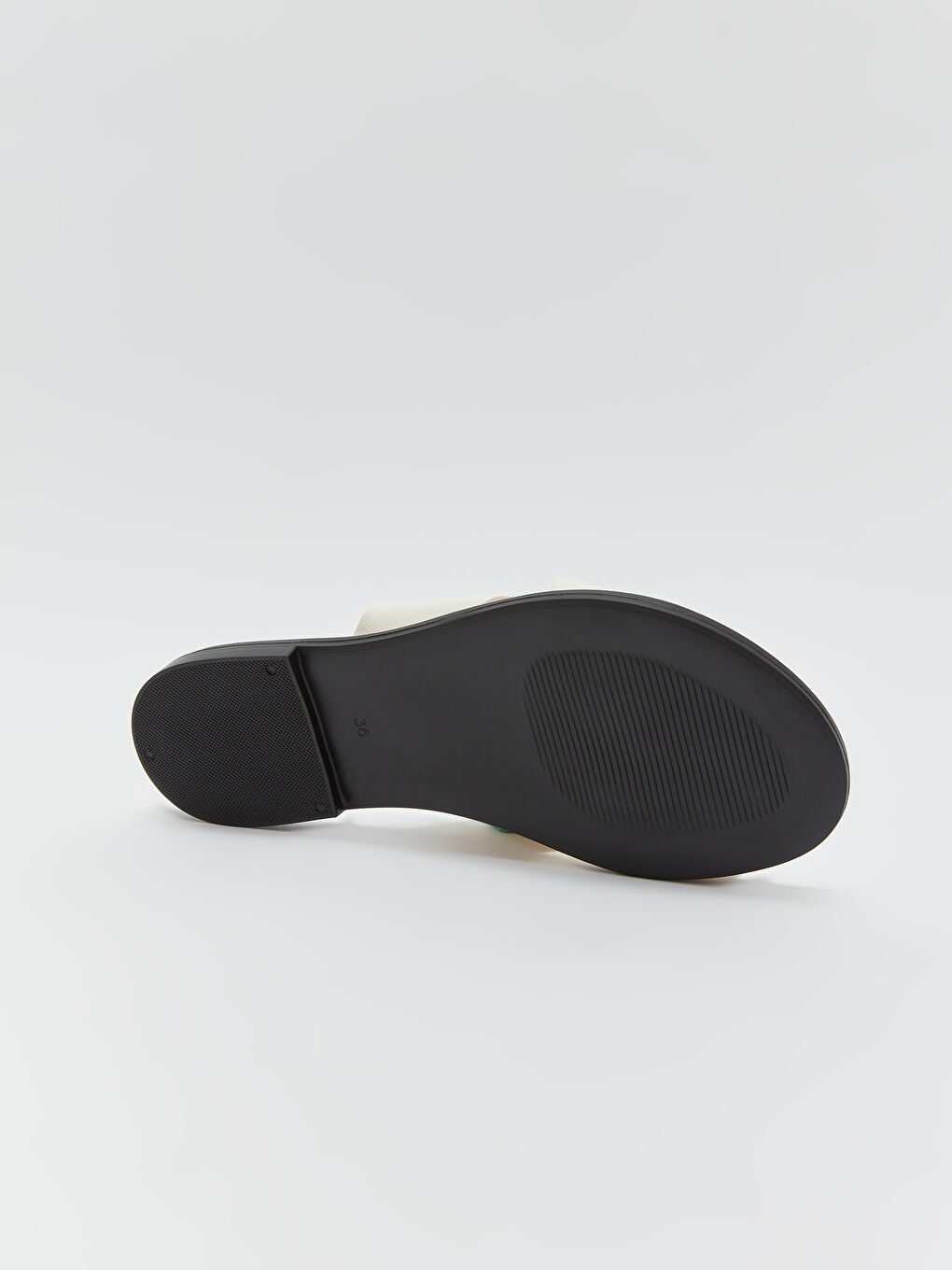 Beyaz Çapraz Bantlı Kadın Ev Terliği-3