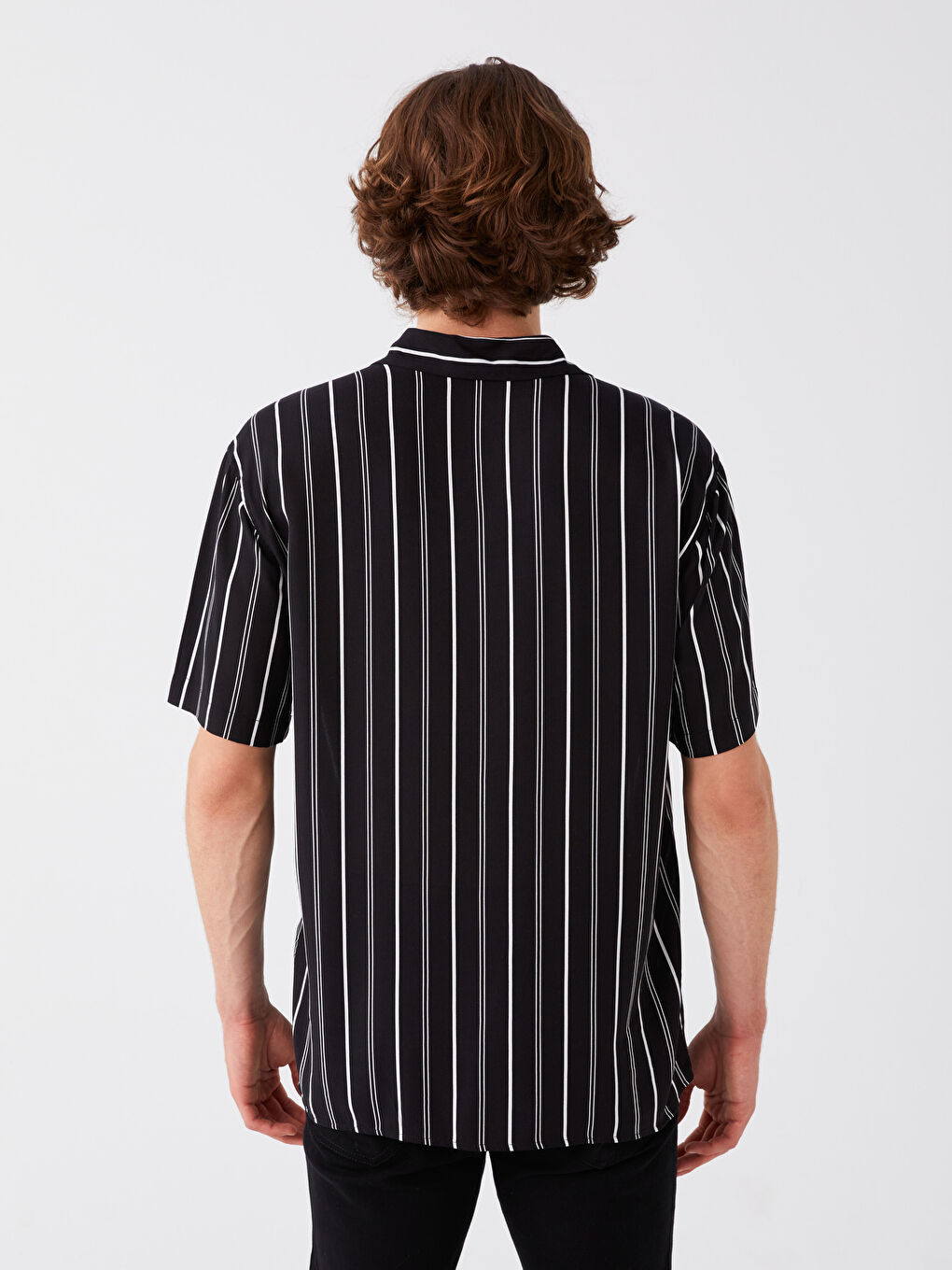 Siyah Regular Fit Kısa Kollu Çizgili Poplin Erkek Gömlek-4