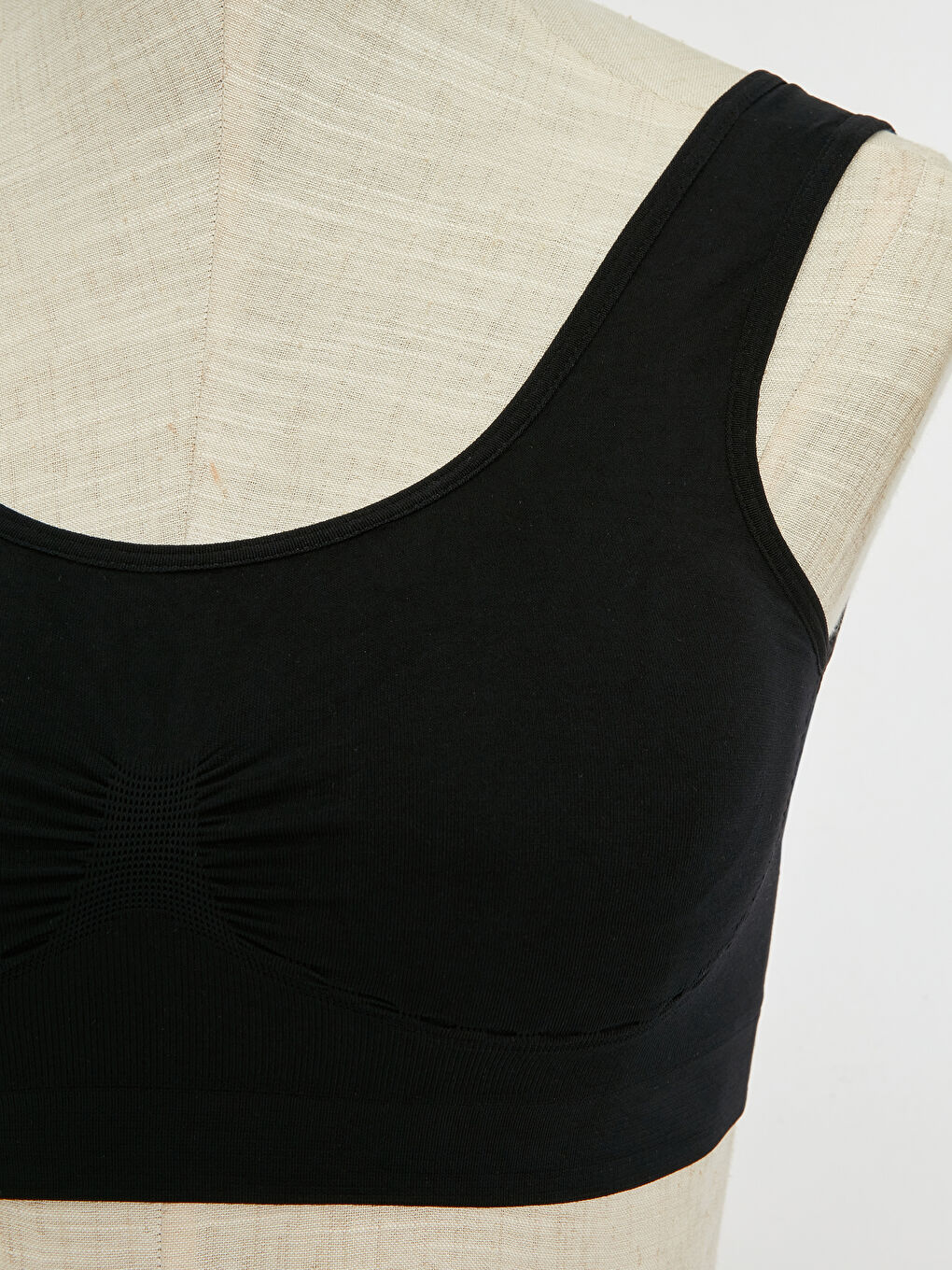 Siyah Bisiklet Yaka Kadın Büstiyer-2