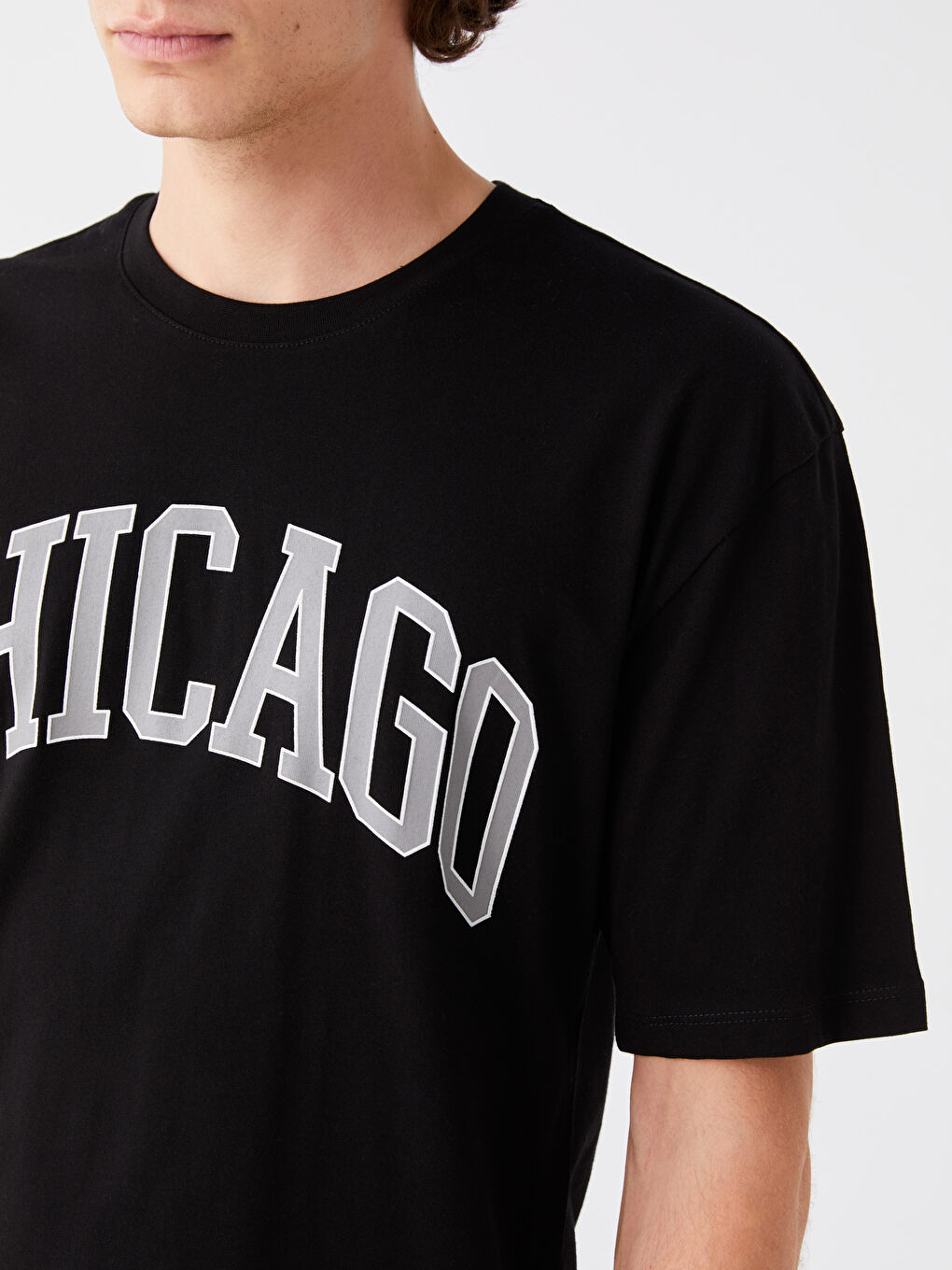 Siyah Bisiklet Yaka Kısa Kollu Baskılı Penye Erkek Tişört-3