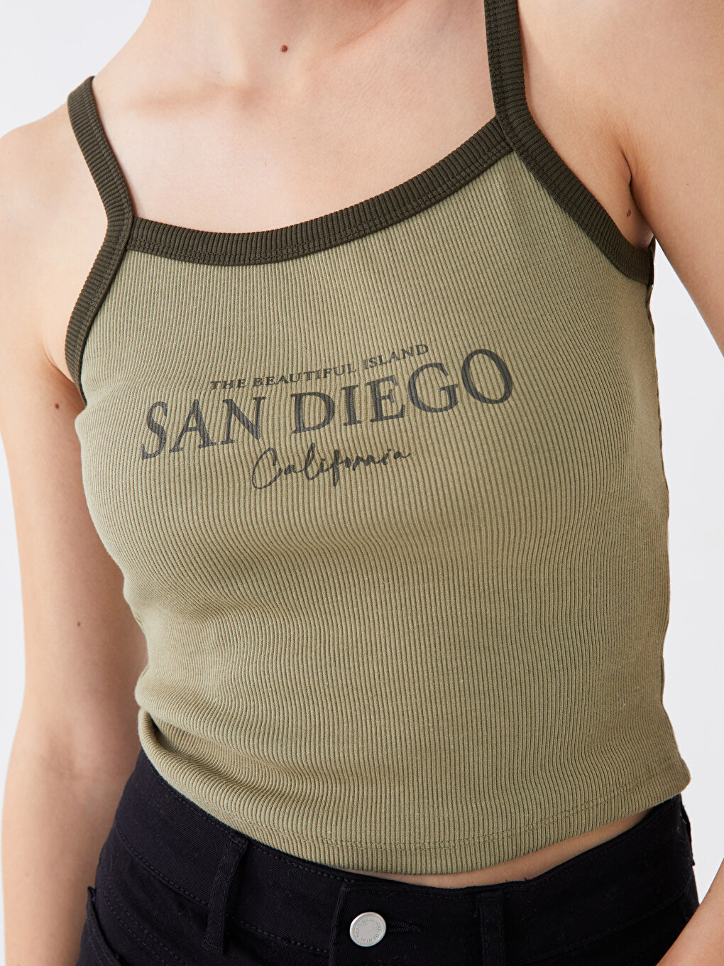 Yeşil U Yaka Baskılı Askılı Kadın Crop-3