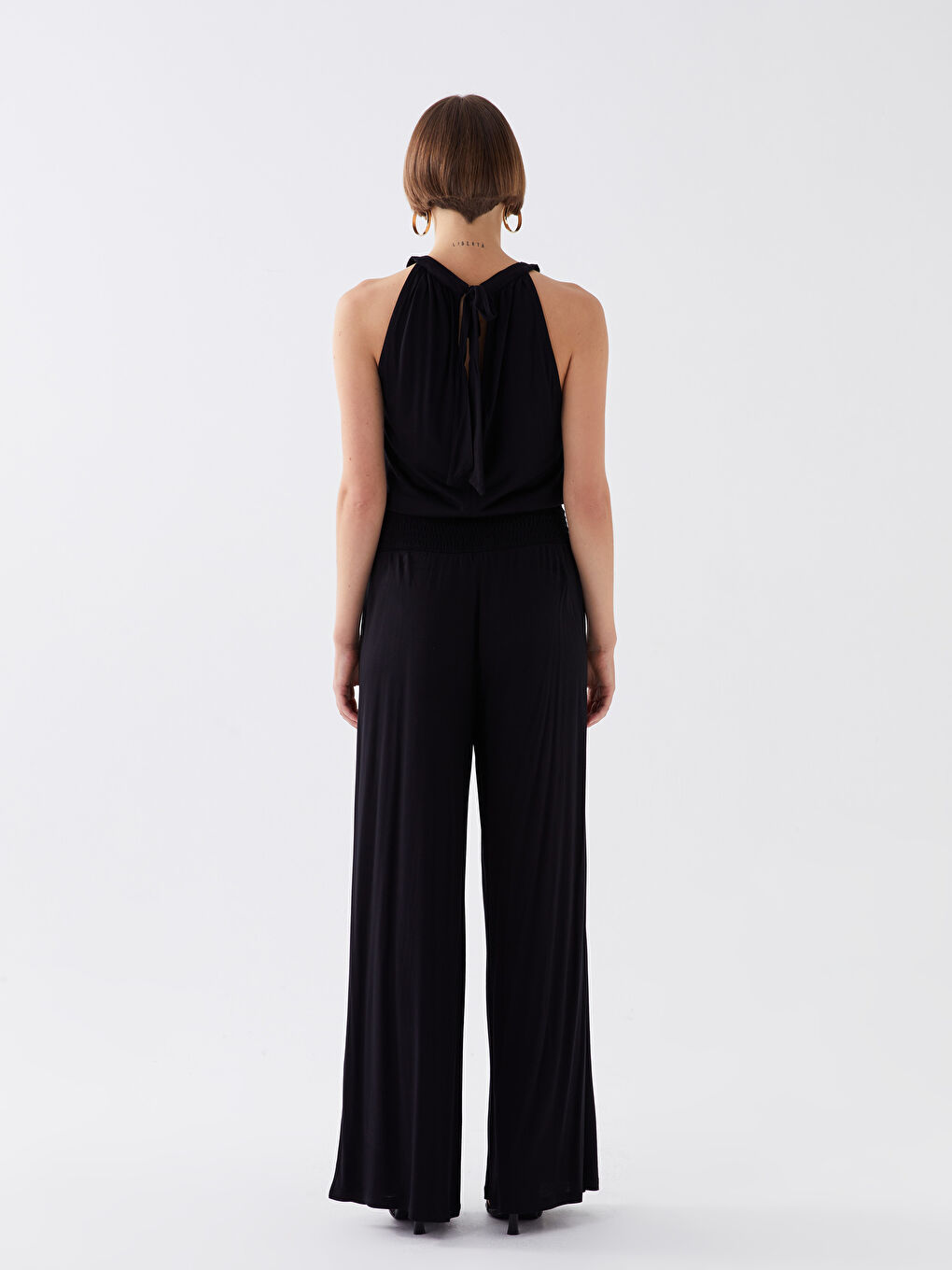 Siyah Kadın Halter Yaka Düz Tulum-4