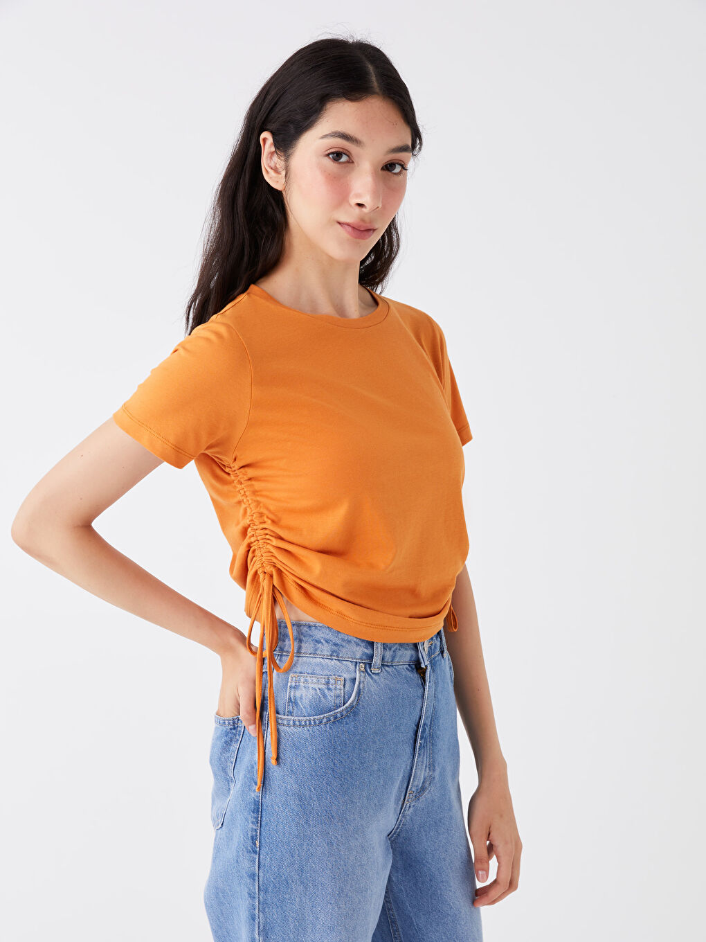 Turuncu Bisiklet Yaka Düz Kısa Kollu Kadın Tişört