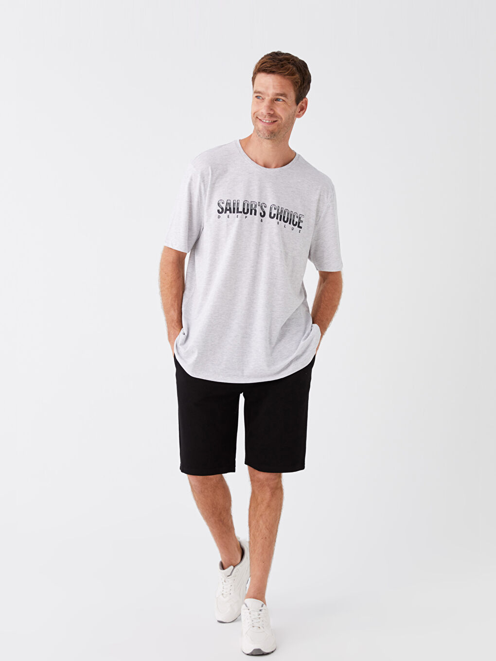 Siyah Standart Kalıp Erkek Şort-1