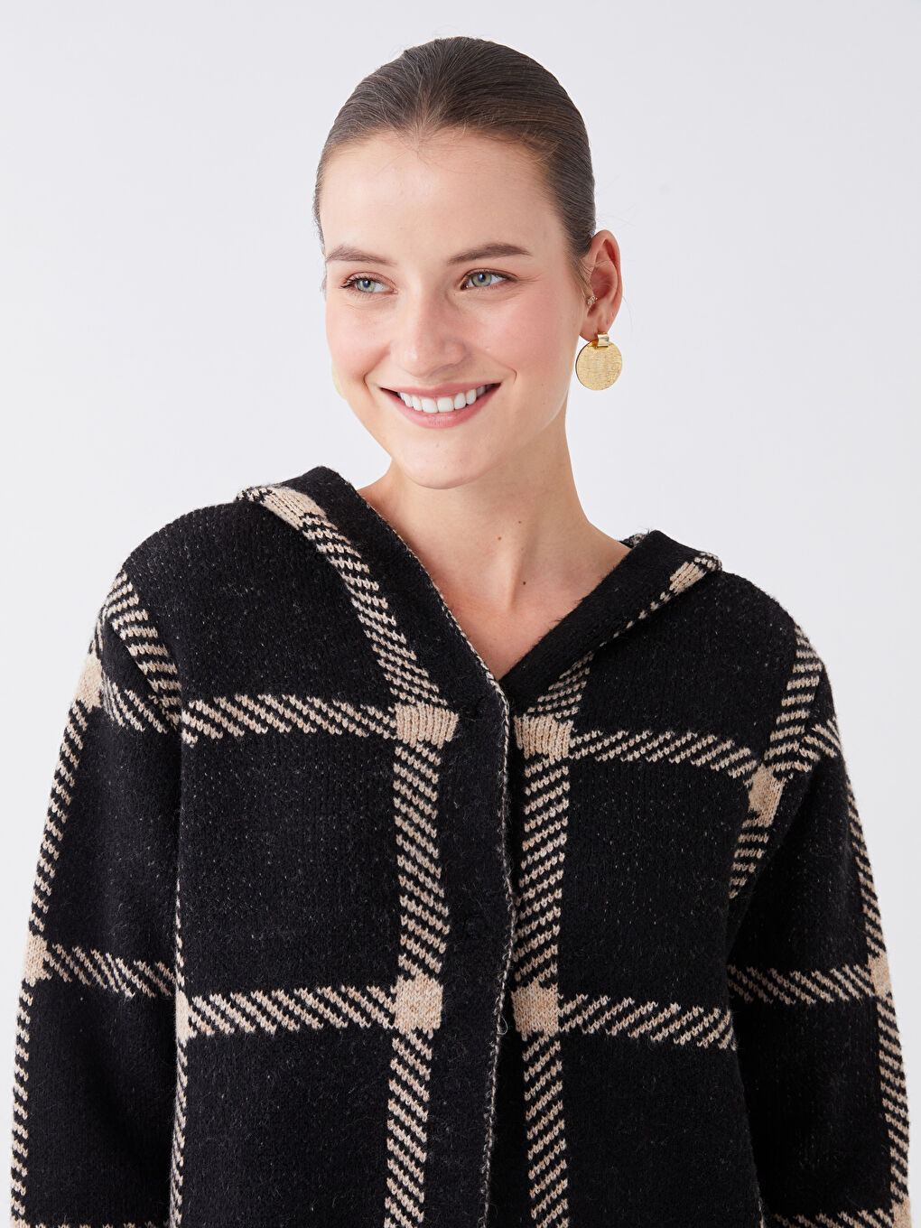 Siyah Kapüşonlu Ekose Uzun Kollu Kadın Triko Hırka-2