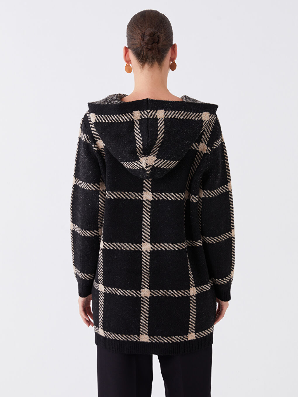 Siyah Kapüşonlu Ekose Uzun Kollu Kadın Triko Hırka-4