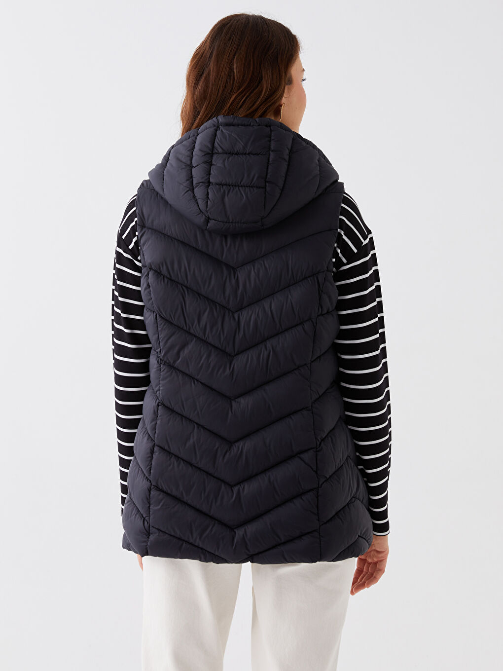 Vestă matlasată simplă cu glugă pentru femei-5