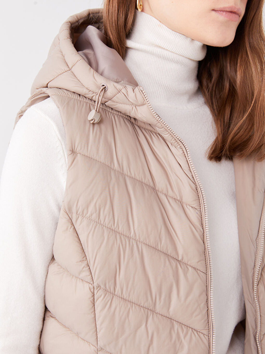 Women's Hooded Plain Puffer Gilet-3