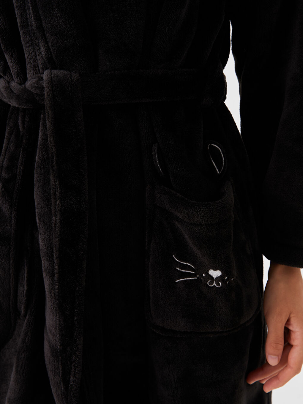 Halat pluș brodat cu mânecă lungă și guler șal pentru femei-3