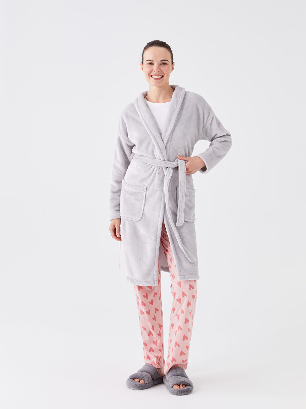 Gri Şal Yaka Düz Uzun Kollu Kadın Pelüş Sabahlık-2