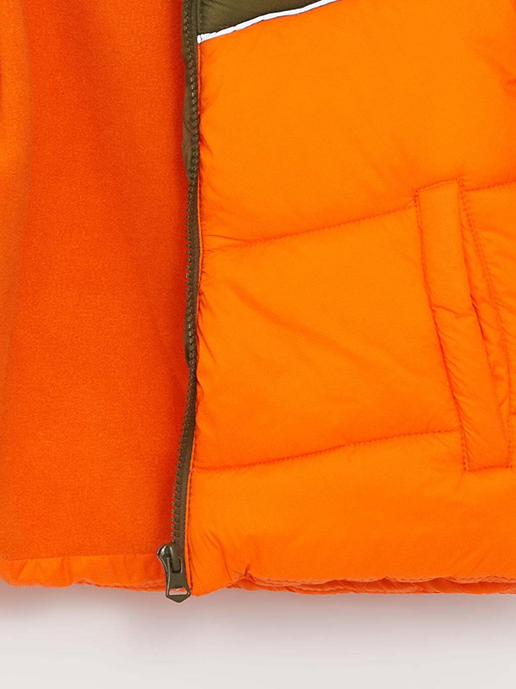 Geacă Matlasată băieți cu glugă și bloc de culoare-2