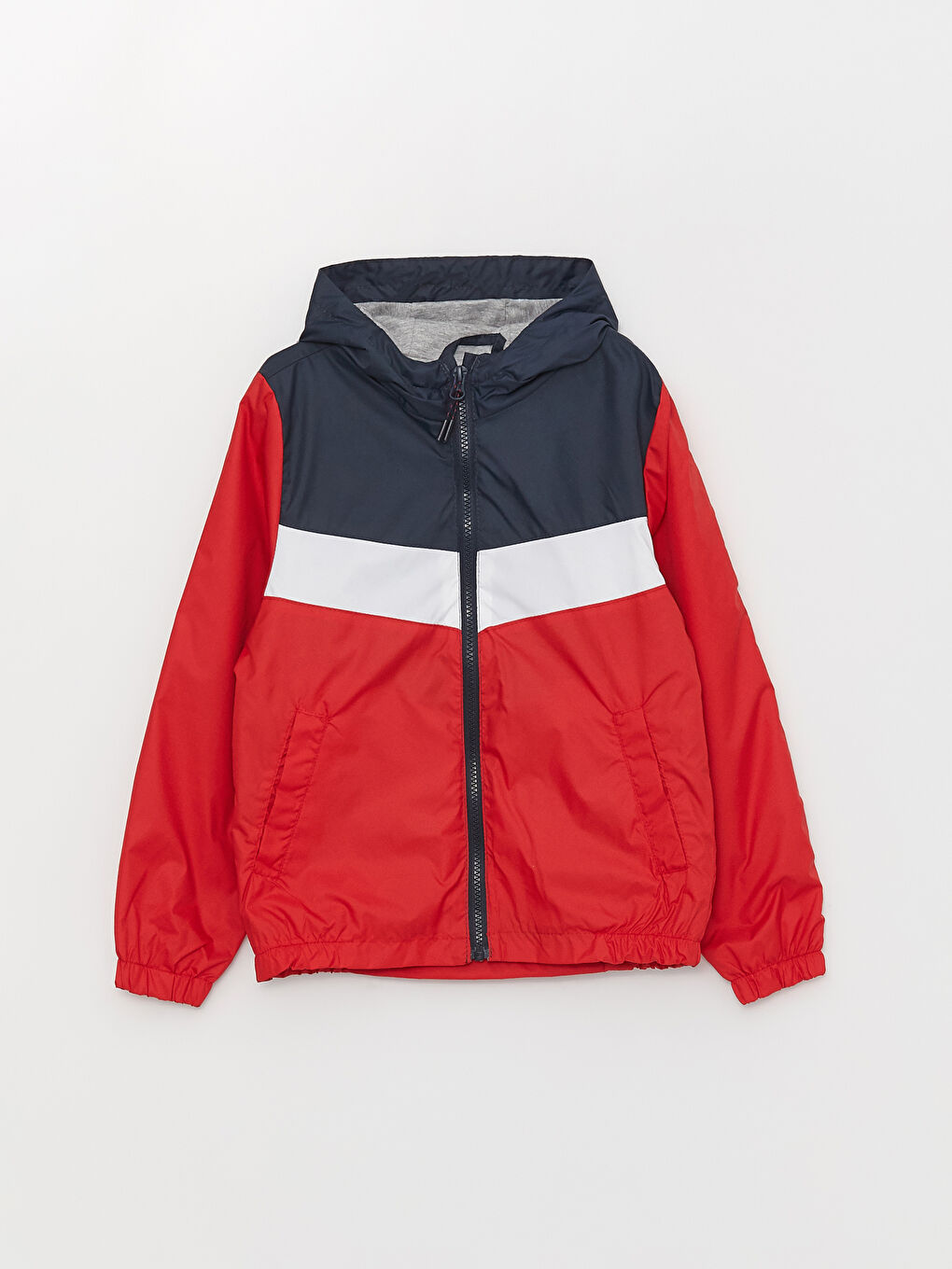 LCW Kids Дъждобран за момчета с качулка и цветен блок -W30269Z4-HMW