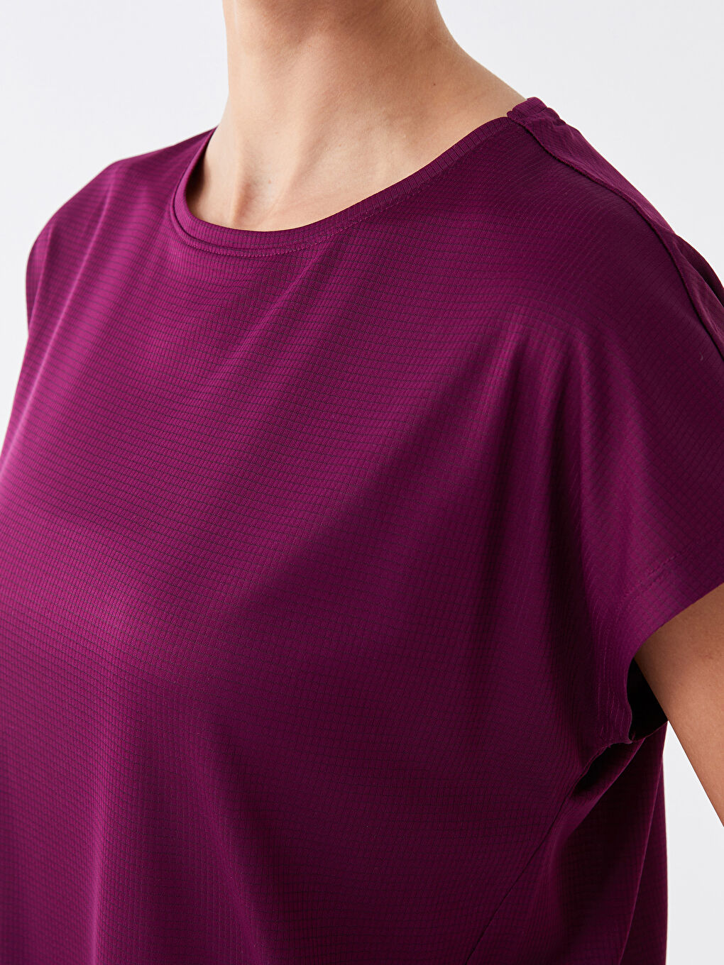 تي شيرت نساء كم قصير بسيط كول مدور-3