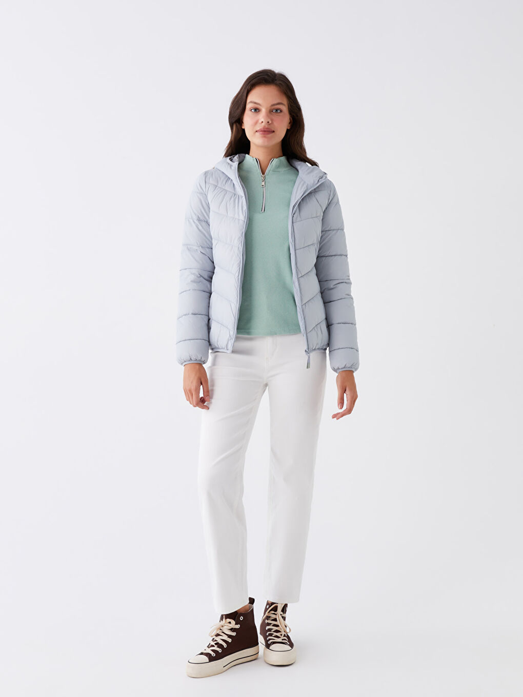 Gri Kadın Kapüşonlu Düz Şişme Mont-2