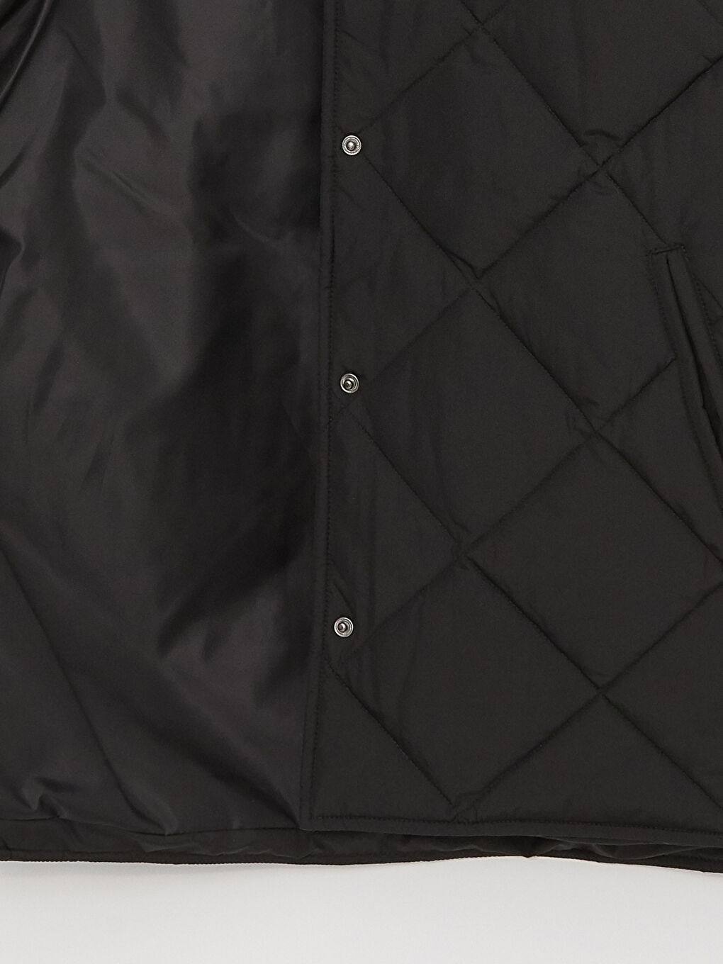 Siyah Kapüşonlu Kapitone Kadın Şişme Mont-9