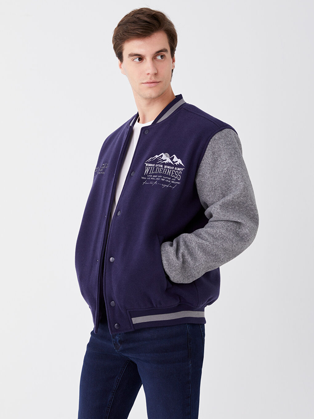 Мужской бомбер стандартного кроя с воротником колледж