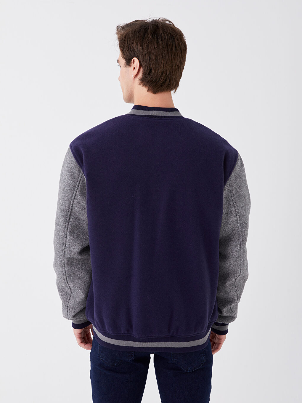 Мужской бомбер стандартного кроя с воротником колледж-5