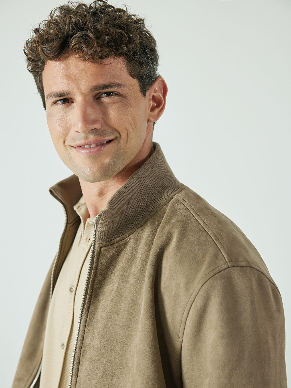 Bej Standart Kalıp Dik Yaka Süet Erkek Mont-1