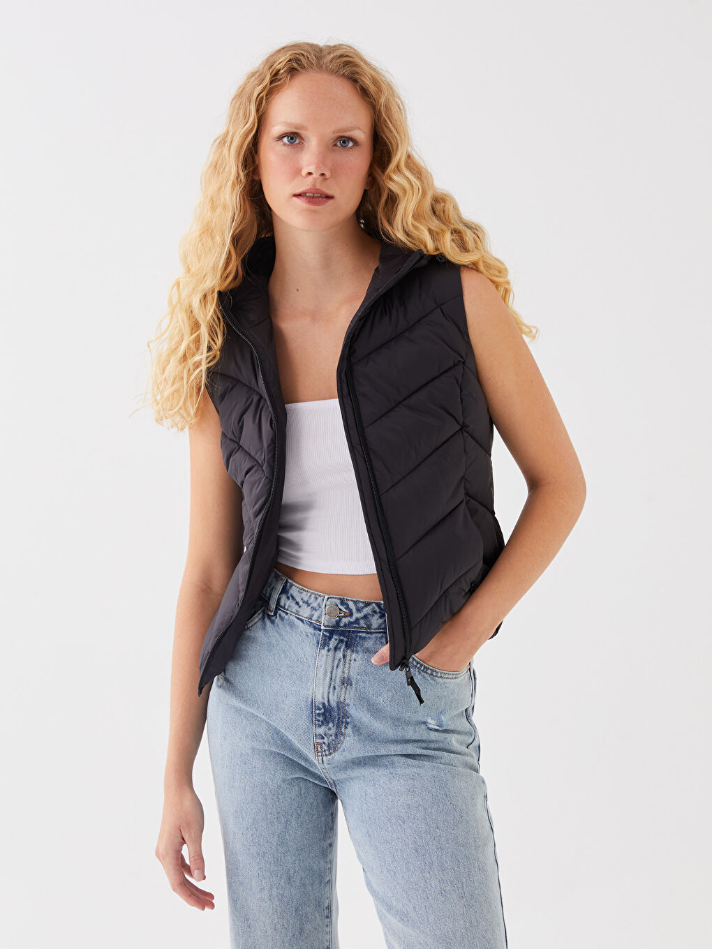 Žena CRNA Napuhani deblji prsluk-1