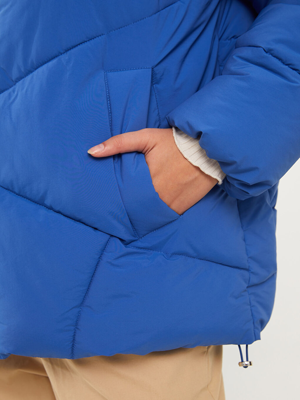 LCW Vision Mit Kapuze Regulär Langarm Oversize Steppmantel für Damen -W30577Z8-EWP
