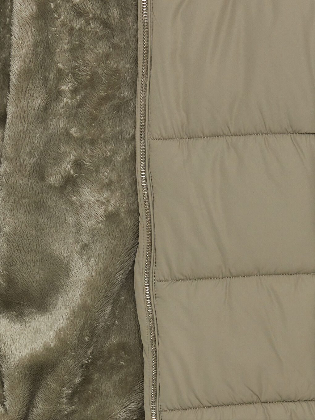 Haki Kadın Kapüşonlu Düz Şişme Mont-9